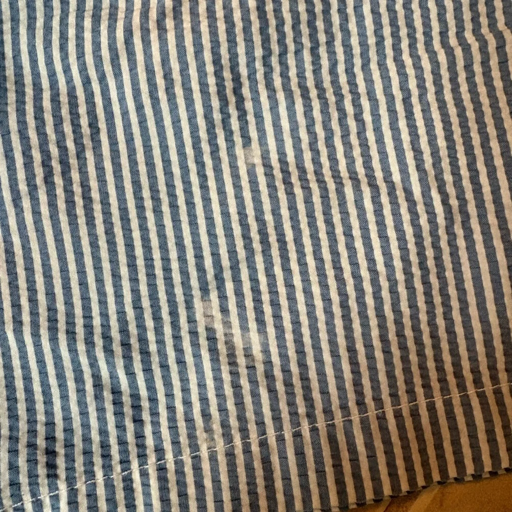 ✨ Zara Men's Blue and White Striped Swim Shorts ✨ - Picture 3 of 5